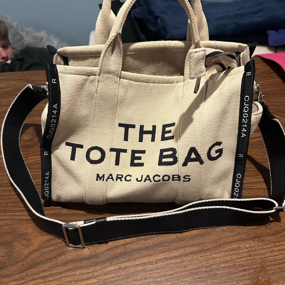 Marc Jacobs Beige Tote Bag